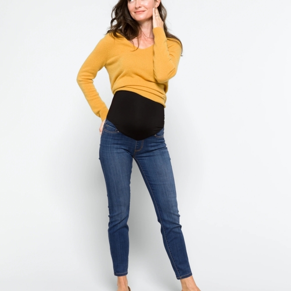 Soft Denim Maternity Skinny Jeans - Picture 1 of 6